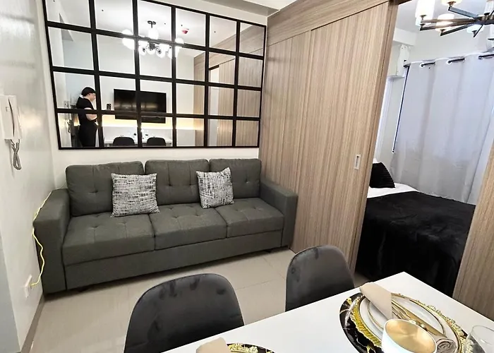 Justino's Place - Shore 2 At Mall Of Complex Aparthotel