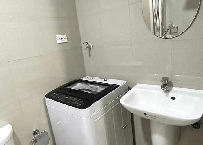 Aparthotel Justino's Place - Shore 2 At Mall Of Complex 4*